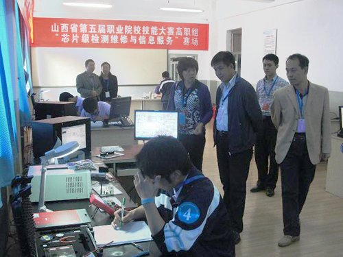 点击在新窗口打开