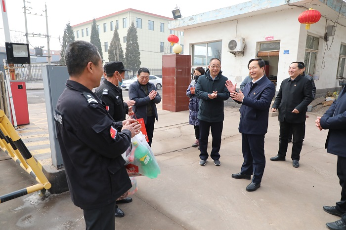 点击在新窗口打开